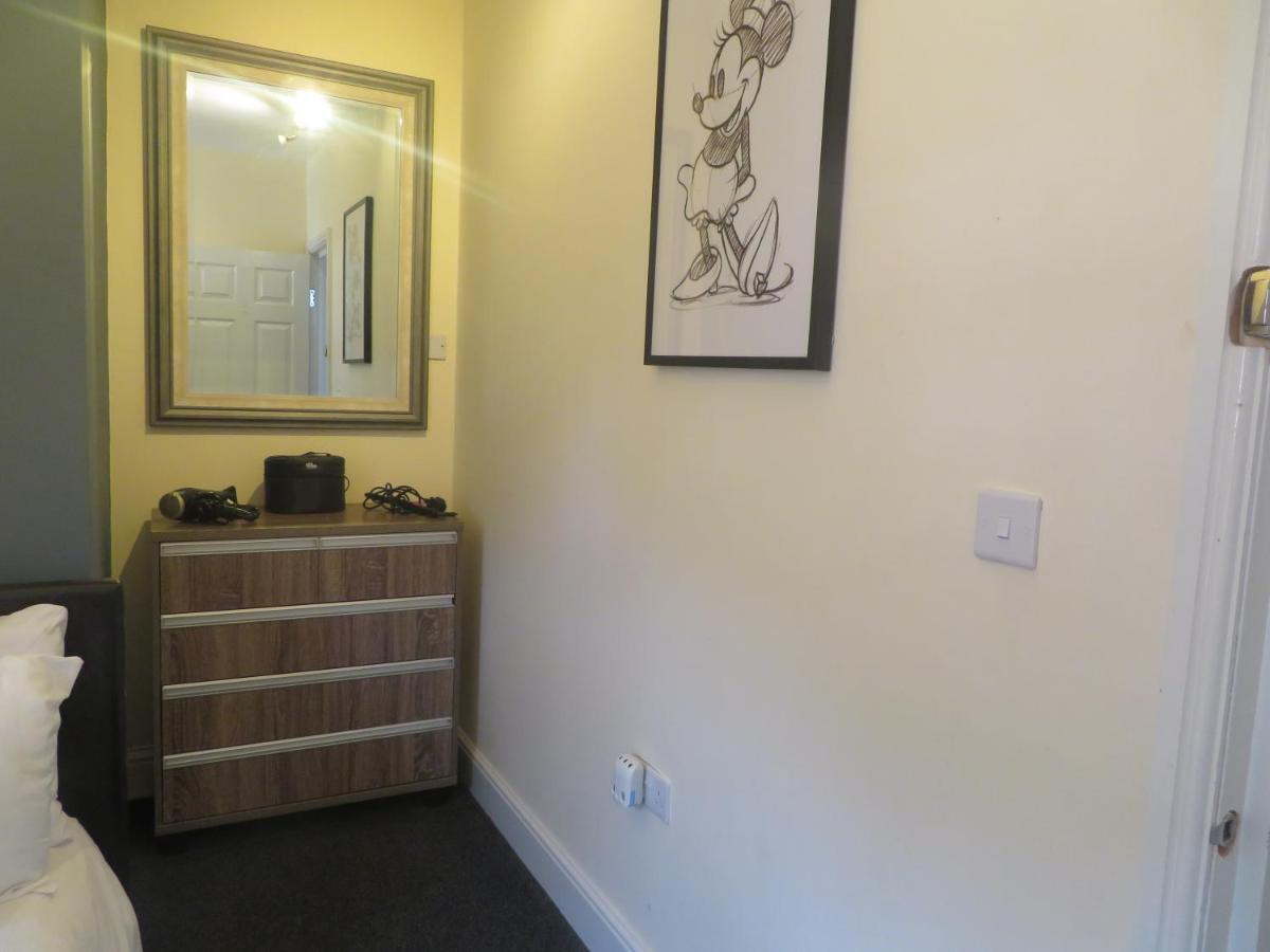 Entire 2 Bed Ground Floor Apartment Central But Quiet Newmarket  Exterior photo